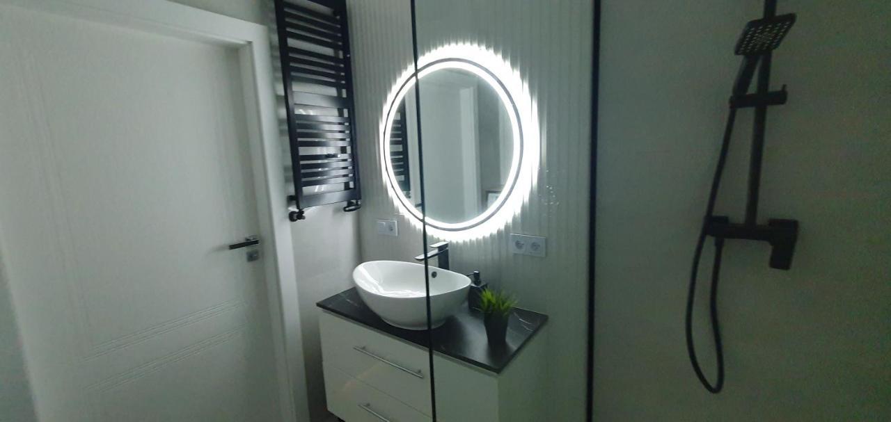 Better Place Modern Port Praski Apartment Варшава Екстериор снимка